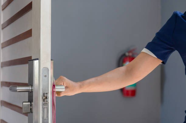 Locksmith Open Now